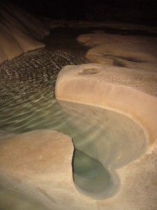 very-clean-and-fresh-water-inside-the-cave